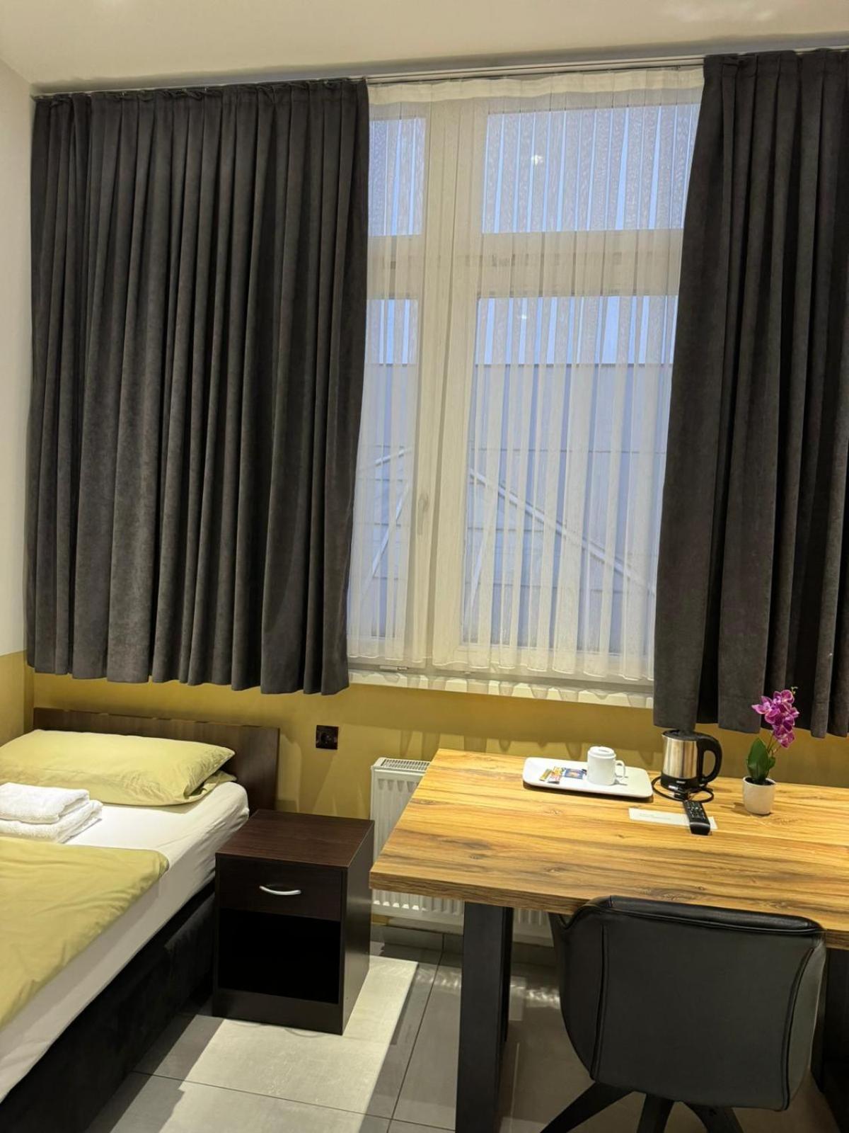 Stadtpension Heilbronn Esterno foto