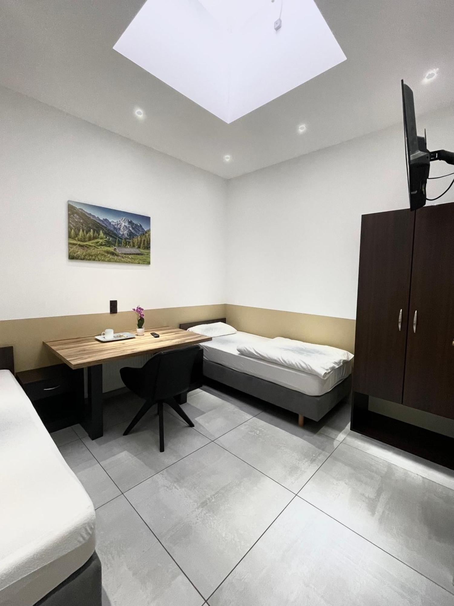 Stadtpension Heilbronn Esterno foto